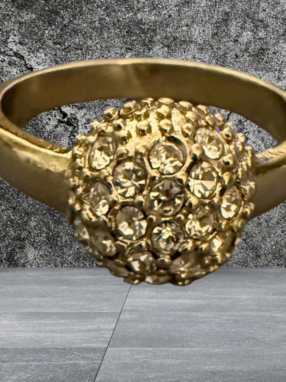 Gold-Tone Vintage Avon Dome Cluster Ring Size 8